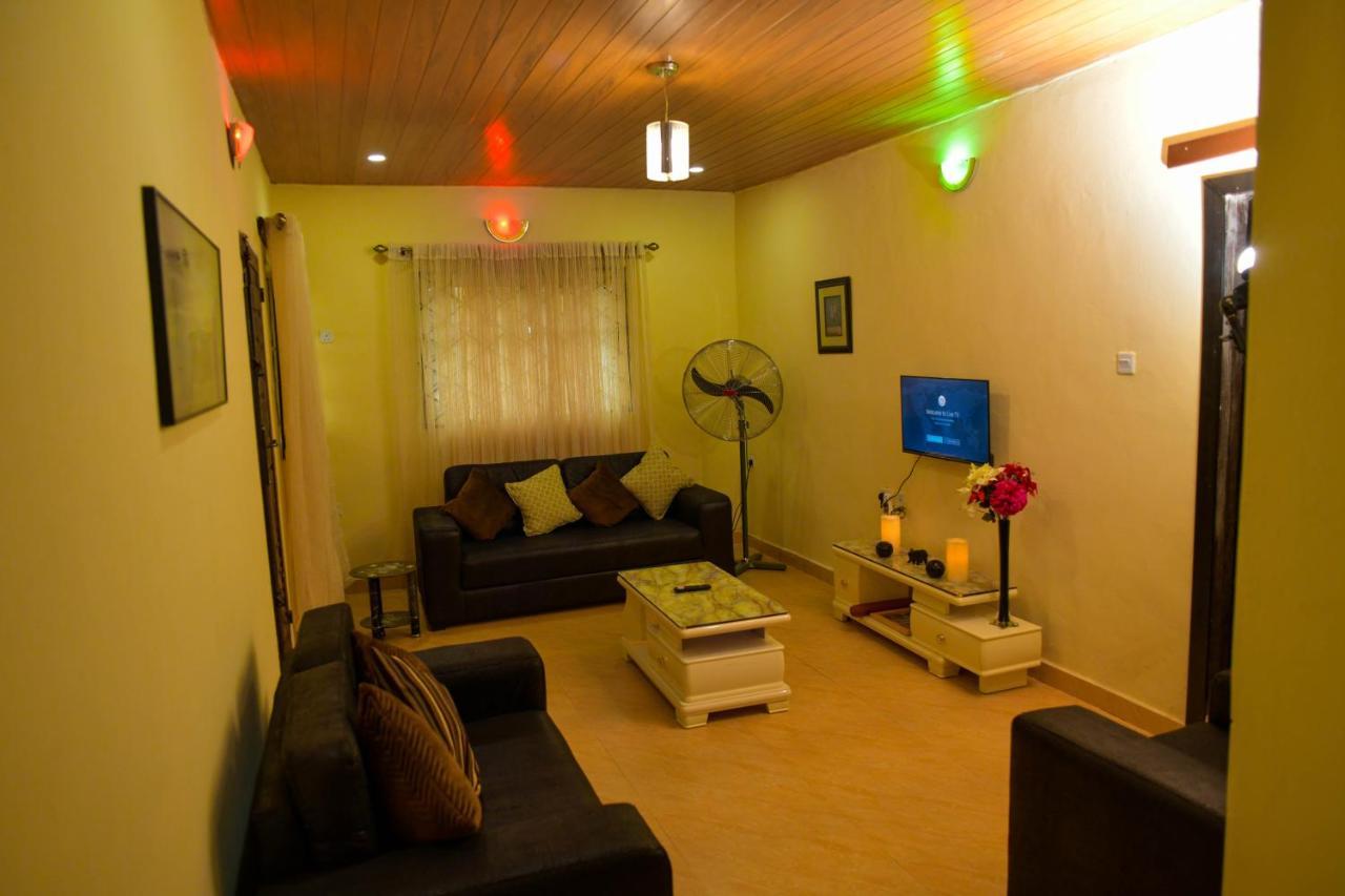 Living Green Apartments Airport Pick Up Benin City Exterior foto